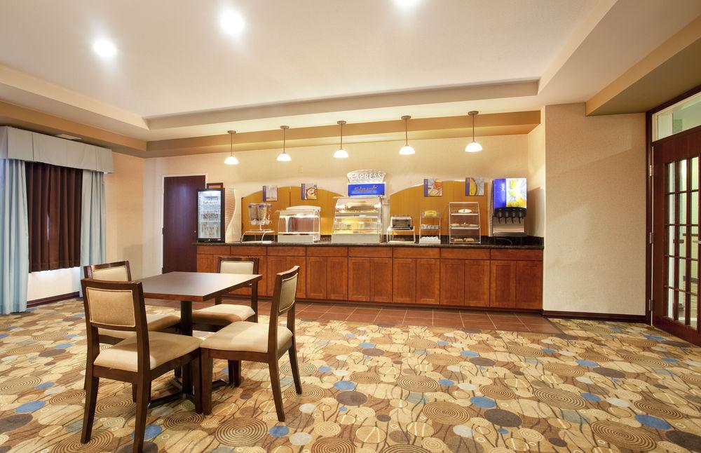 Pike Inn Le Roy - Bloomington Southeast Area Экстерьер фото